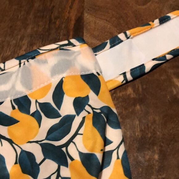 Pet Magasin Washable Female Dog Diapers, Botanical Fruit, 3 count, size Large - Picture 8 of 10